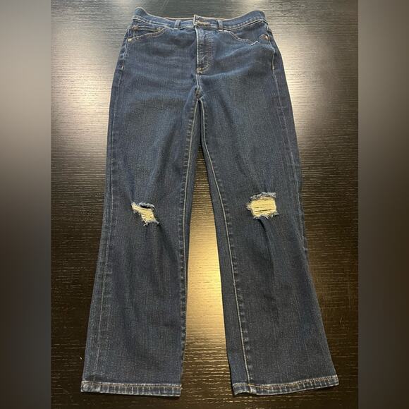 Express Slim Super High Rise Dark Wash with Tears at Knee Size 6S - Picture 4 of 8